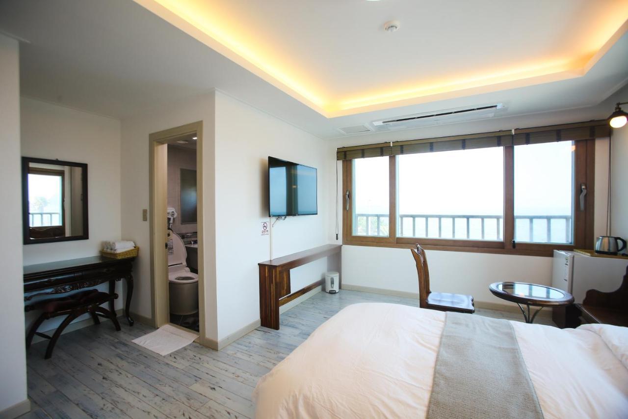 Tov Pension Seogwipo Ngoại thất bức ảnh